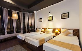 Luxury Backpakers Hotel